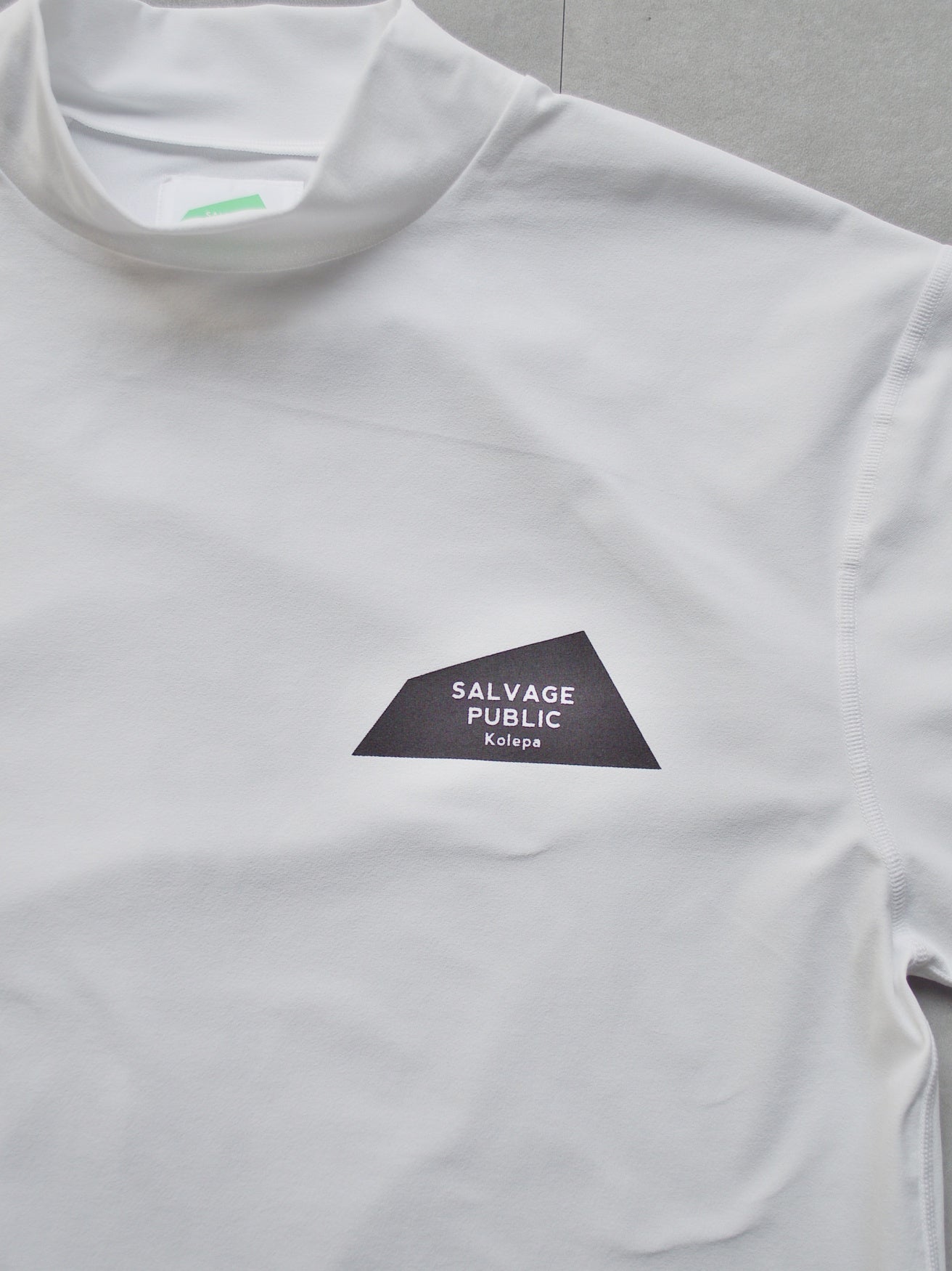 SVKS5032［サルベージパブリックコレパ］SURF モックネック S/S (EXELLENCE) / WHITE