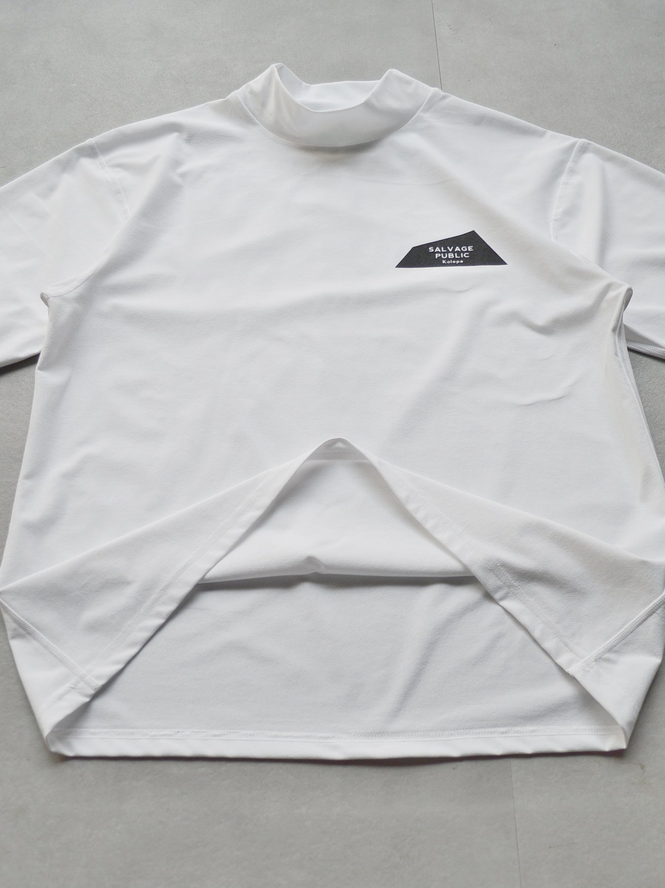 SVKS5032［サルベージパブリックコレパ］SURF モックネック S/S (EXELLENCE) / WHITE