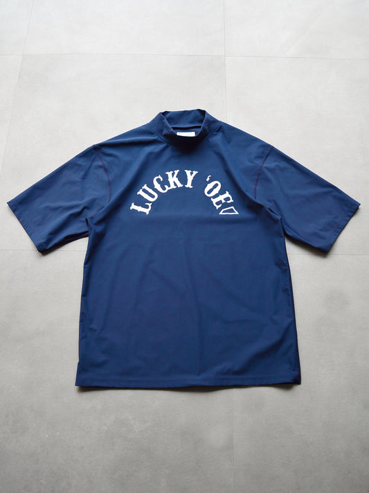 SVKS5028［サルベージパブリックコレパ］SURF モックネック S/S (LUCKY ’OE) / Navy