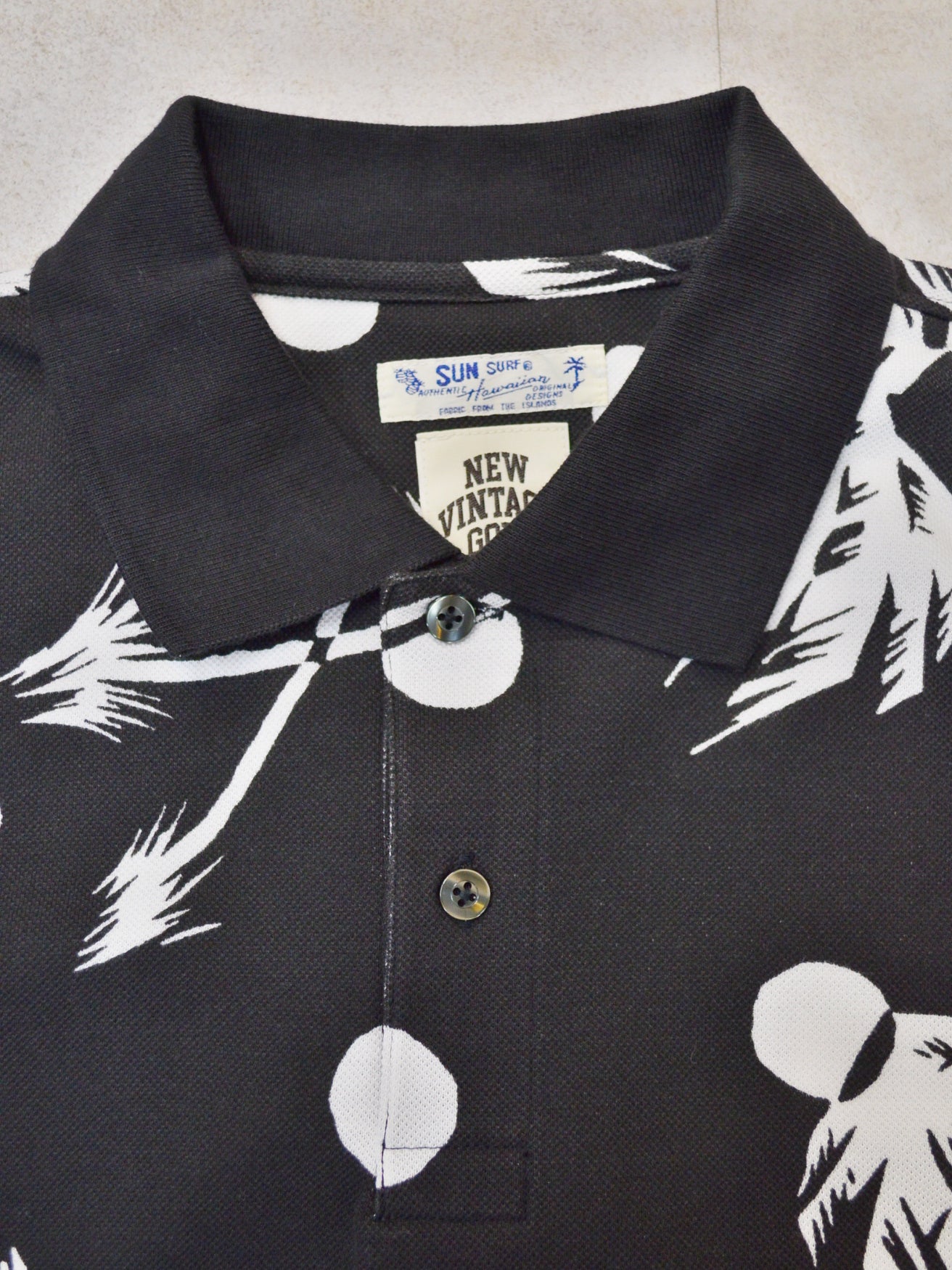 NVG×SUNSURF Moon Palm Tree Polo (BLACK)