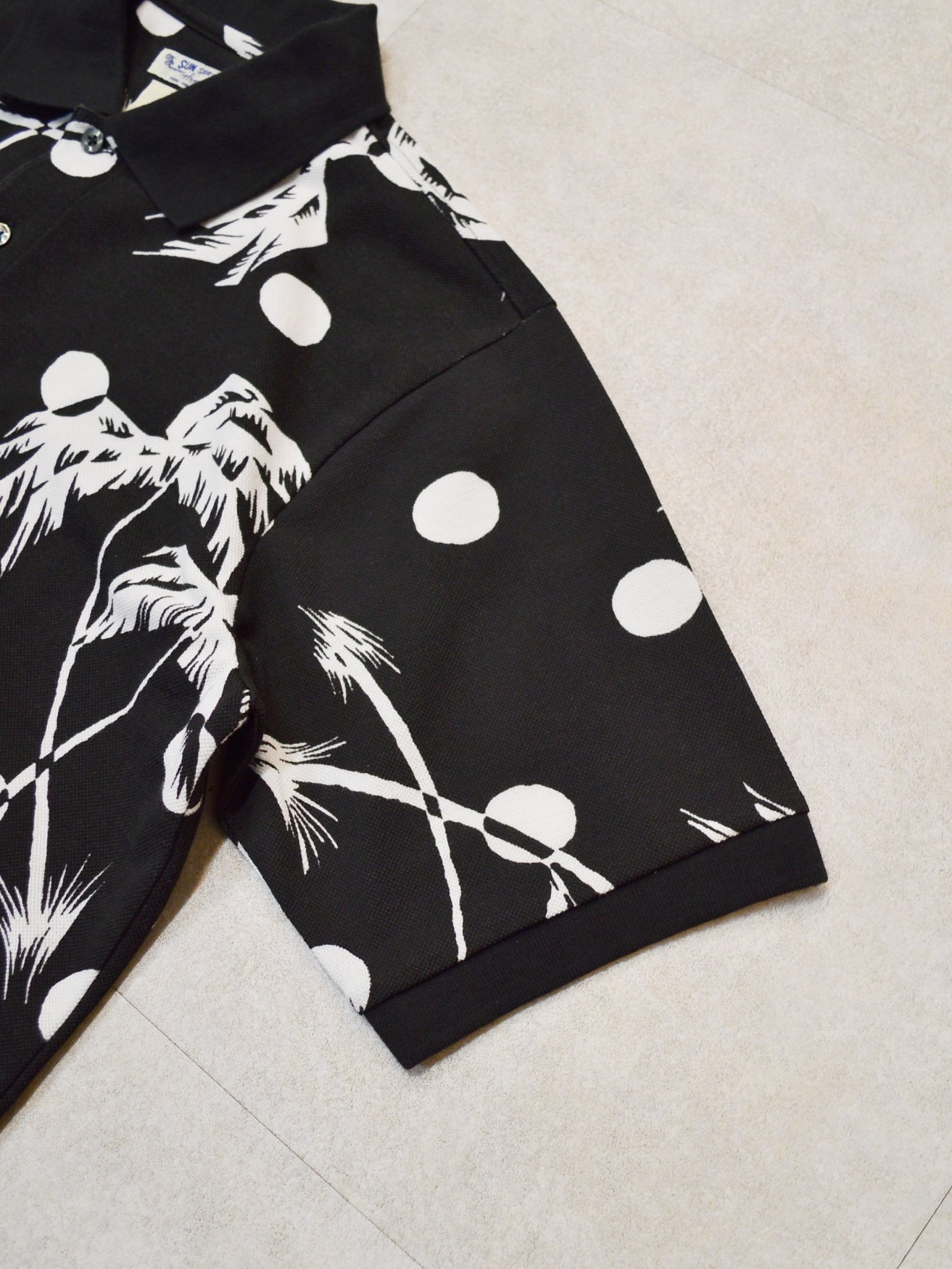 NVG×SUNSURF Moon Palm Tree Polo (BLACK)