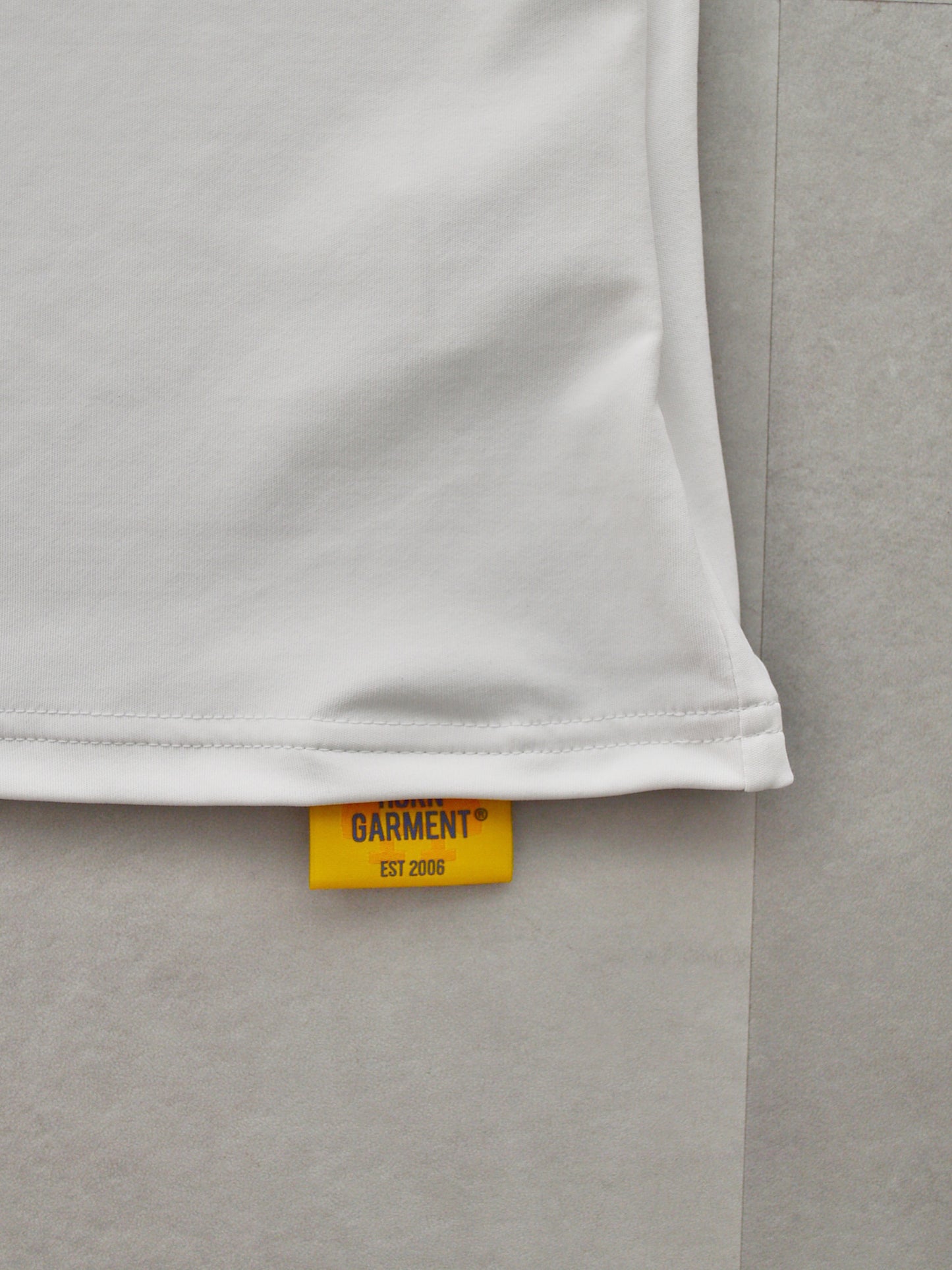 Endless Summer Mock Neck – Tom and Jerry Edition  | WOMEN / WHITE