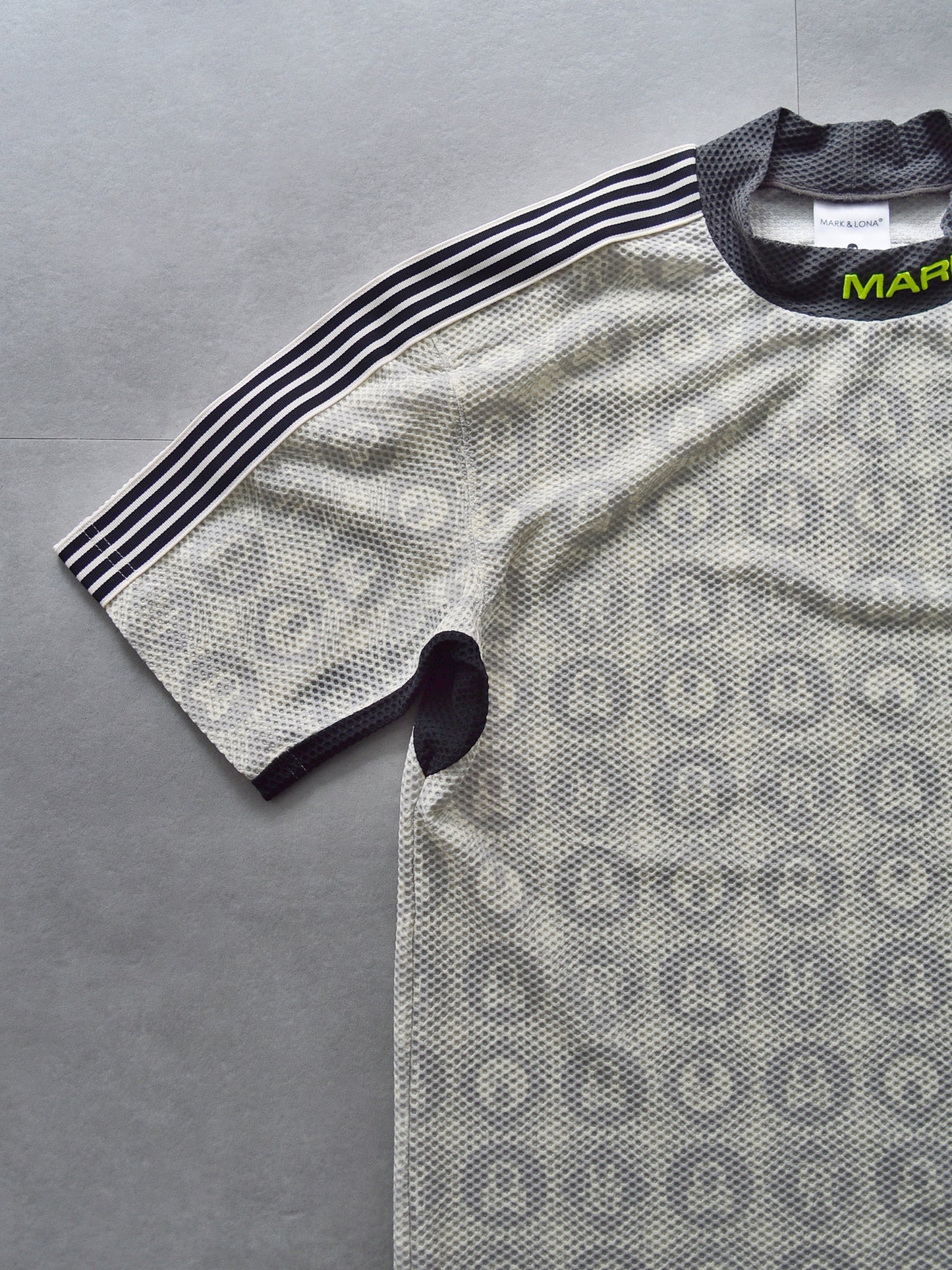 B.O.C Mesh Mock Tee  | MEN / IVORY