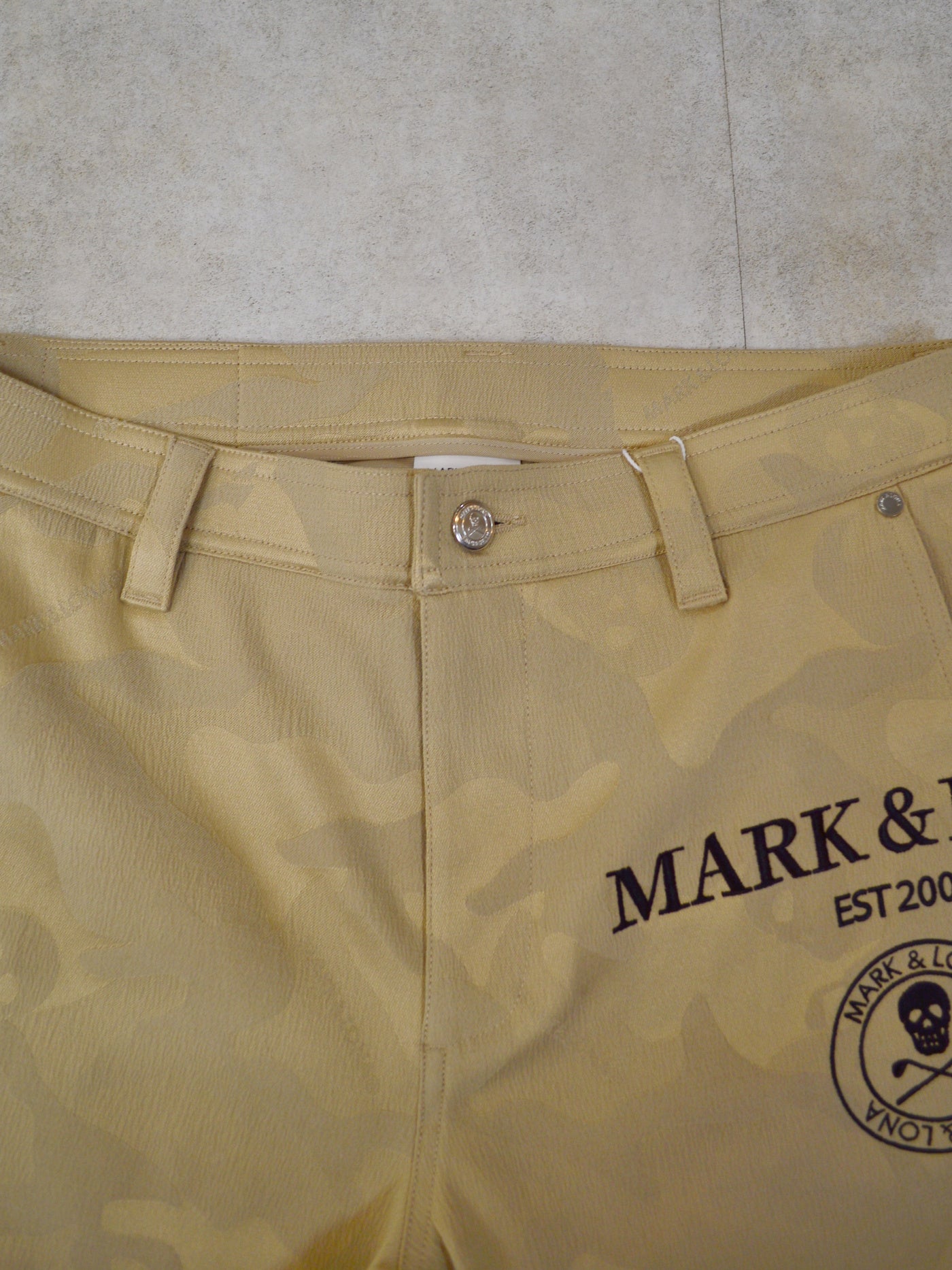 Gauge Utility Camo Jacquard Shorts | MEN / BEIGE