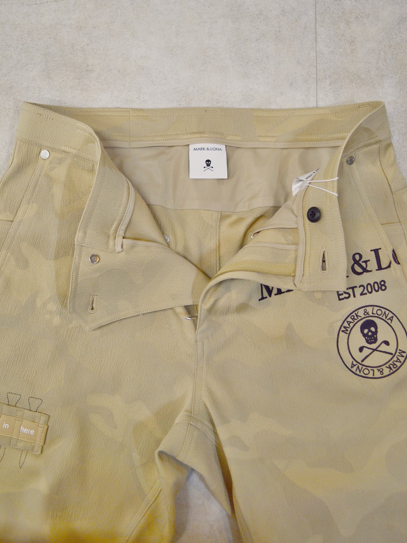 Gauge Utility Camo Jacquard Shorts | MEN / BEIGE