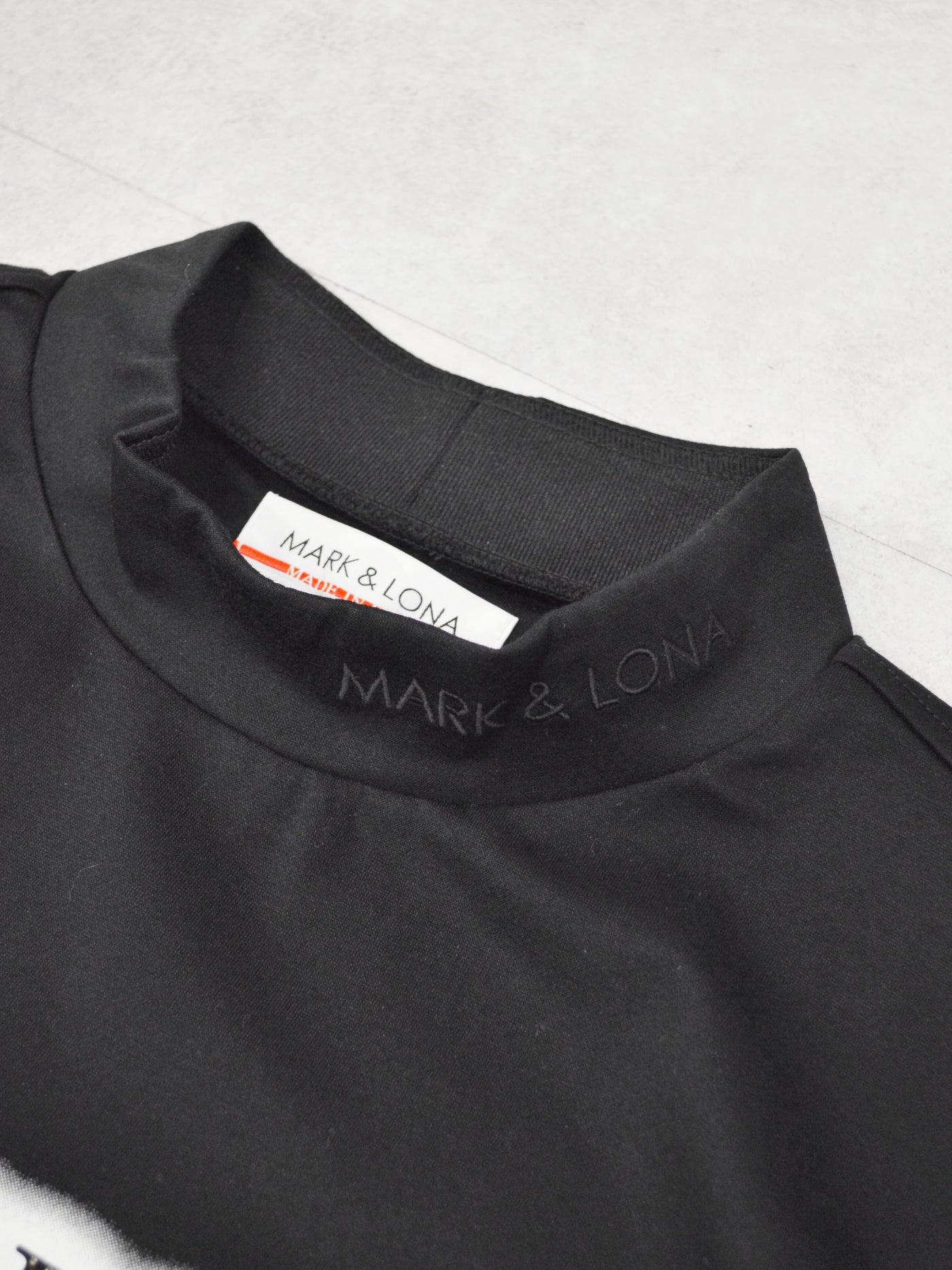 Blur Sign Spectrum Performance Mock | MEN / BLACK