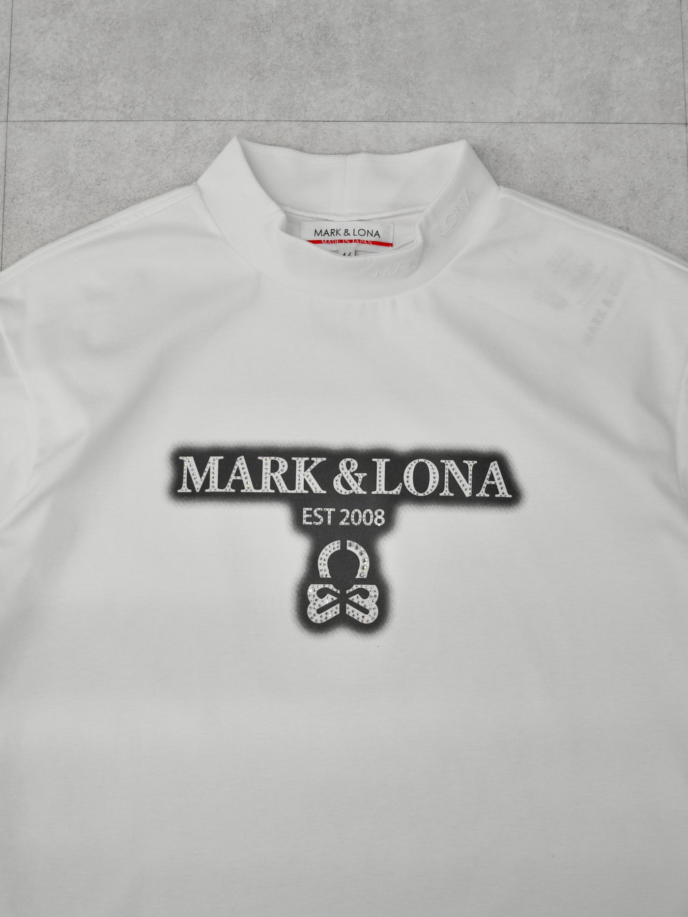 Blur Sign Spectrum Performance Mock | MEN / WHITE