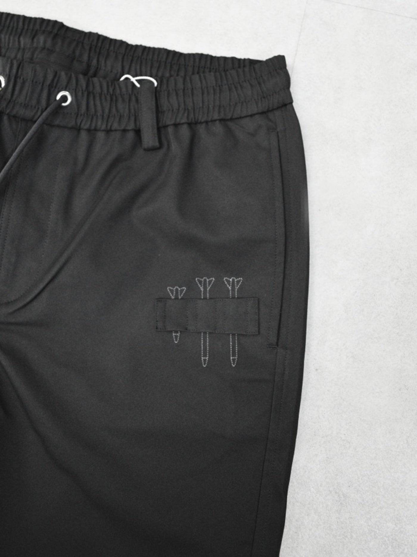 Quadra Performance Twill Golf Shorts | MEN / BLACK