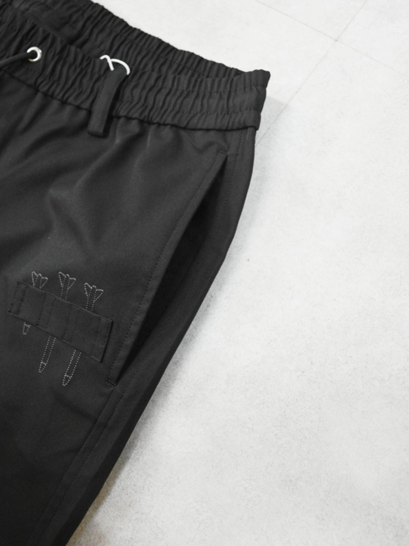 Quadra Performance Twill Golf Shorts | MEN / BLACK