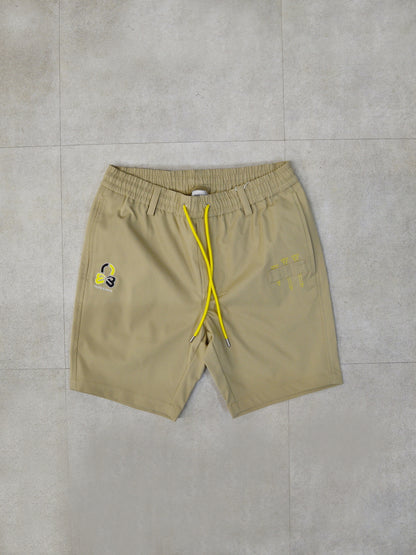 Quadra Performance Twill Golf Shorts | MEN / BEIGE