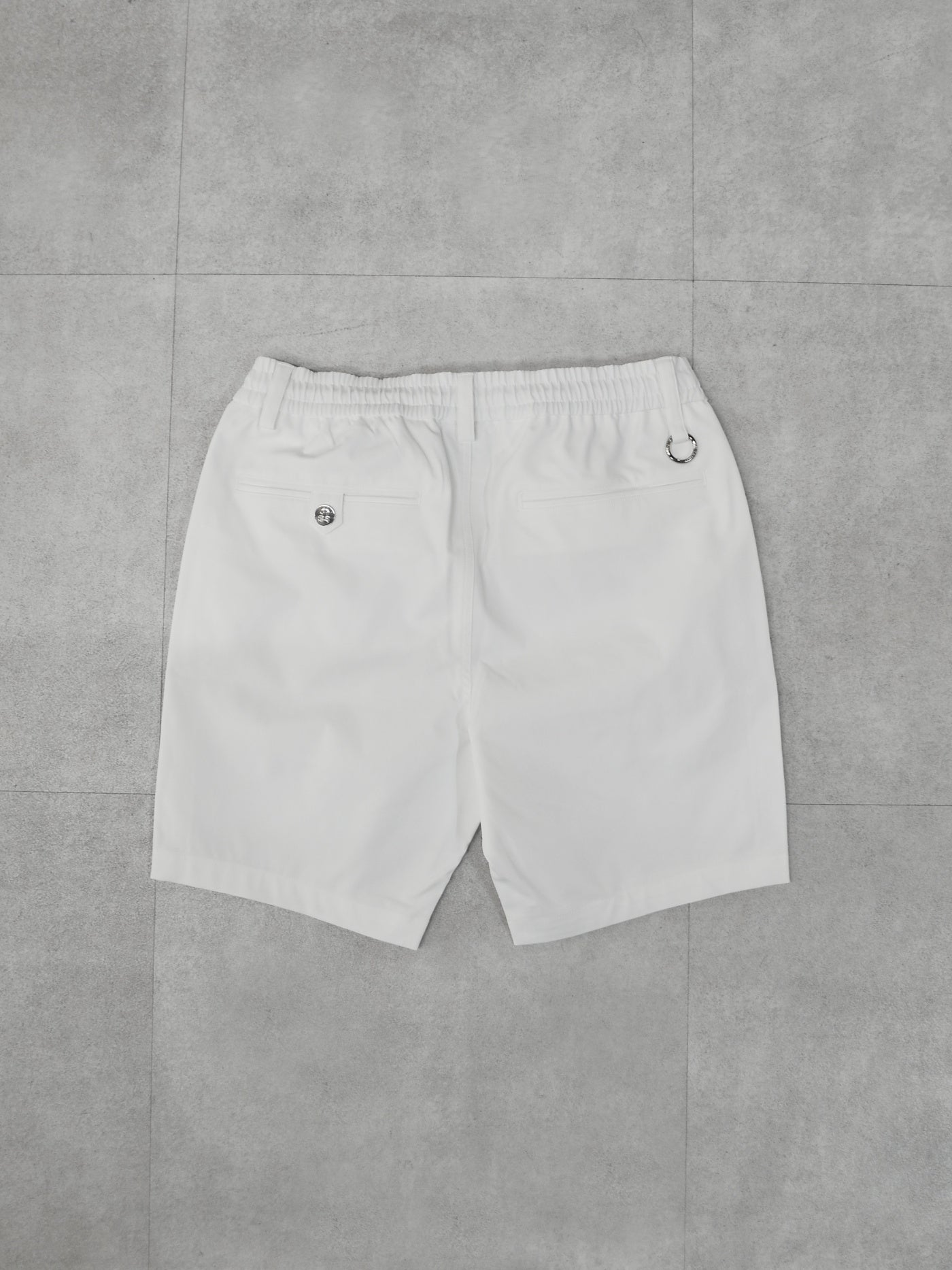 Quadra Performance Twill Golf Shorts | MEN / WHITE