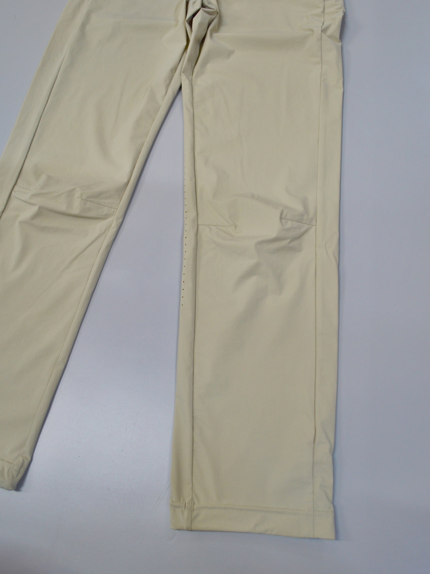 Rogue Airflow Tech Pants | MEN / BEIGE