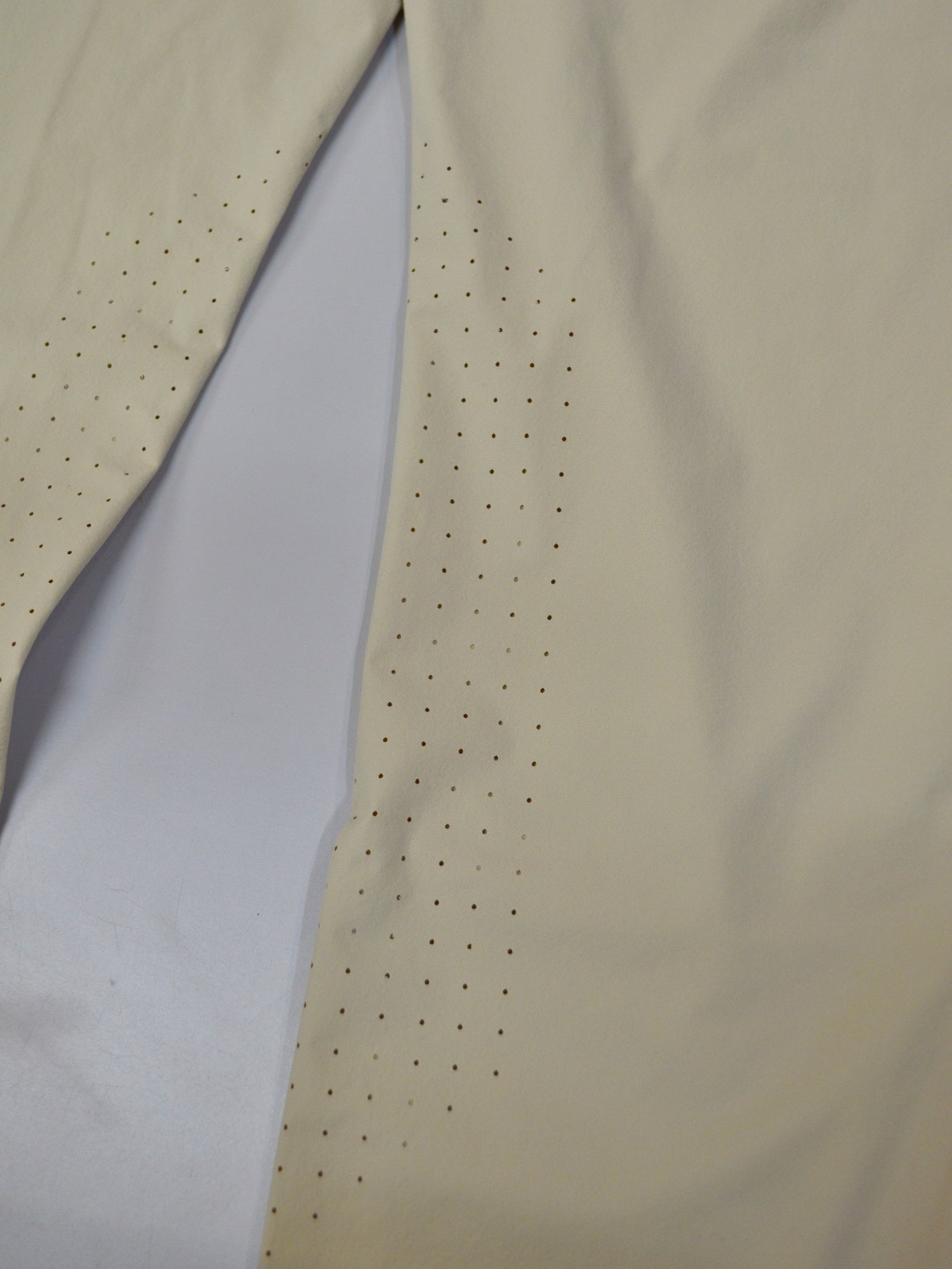 Rogue Airflow Tech Pants | MEN / BEIGE