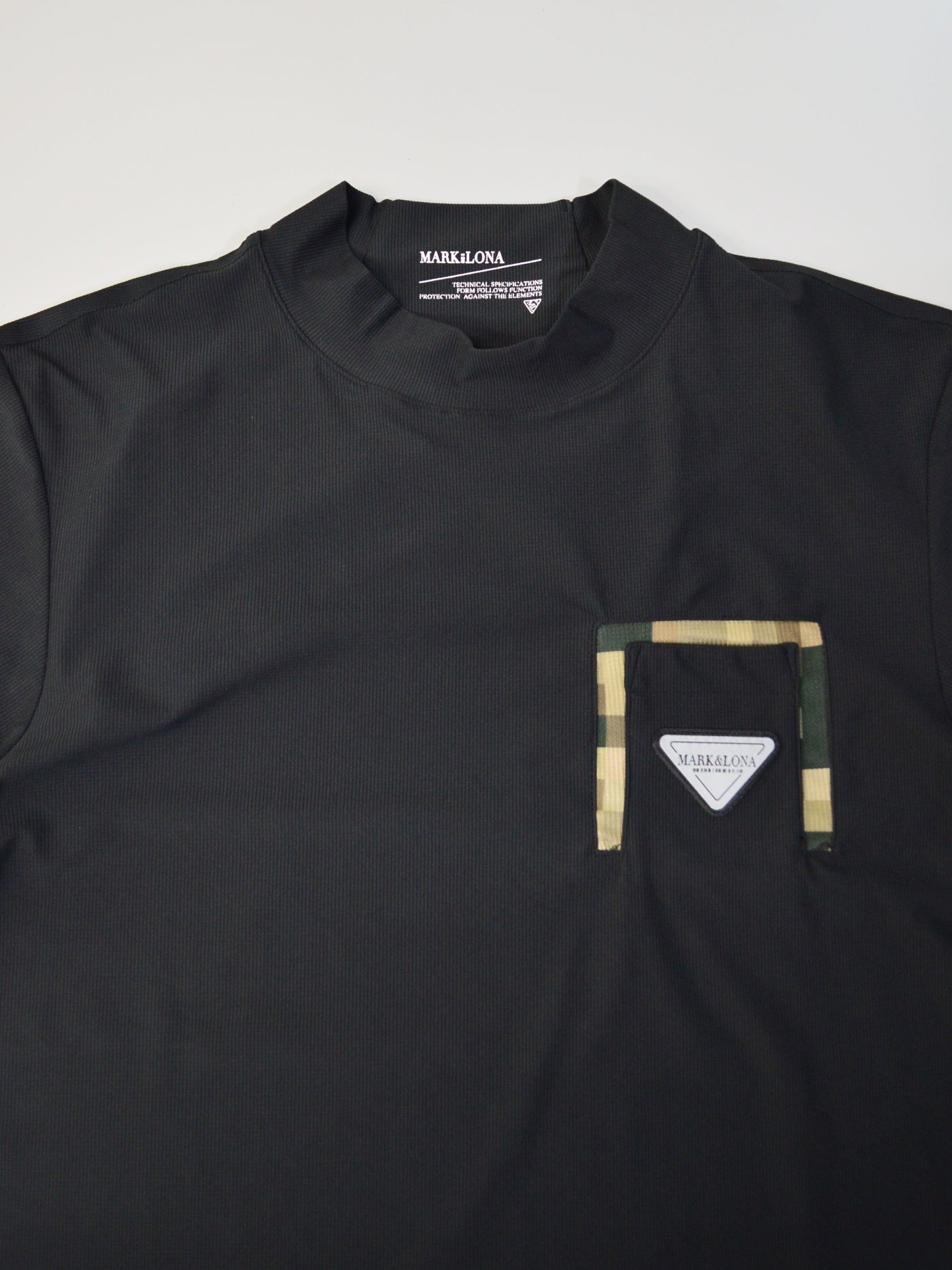 DCMT | MEN / BLACK