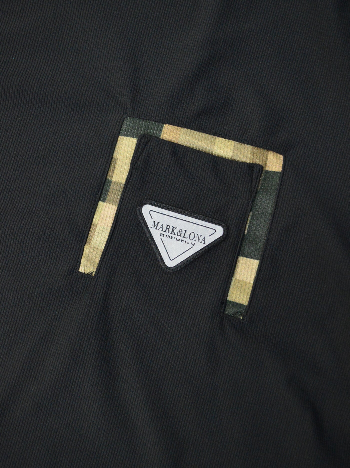 DCMT | MEN / BLACK