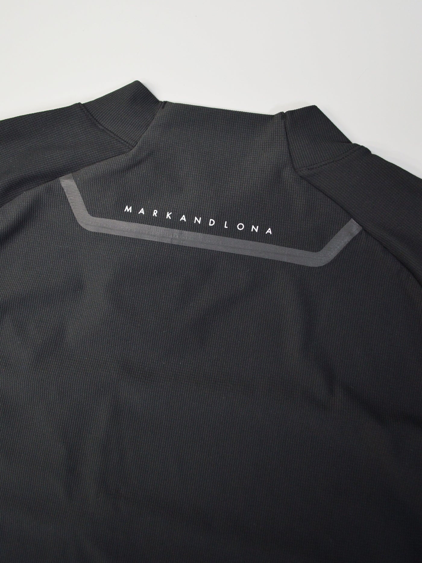 DCMT | MEN / BLACK