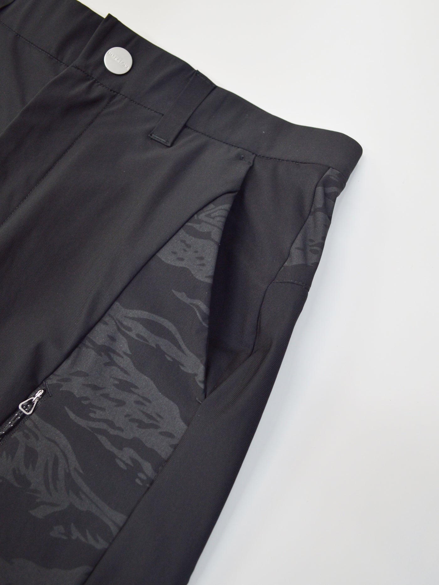 TCST | MEN / BLACK