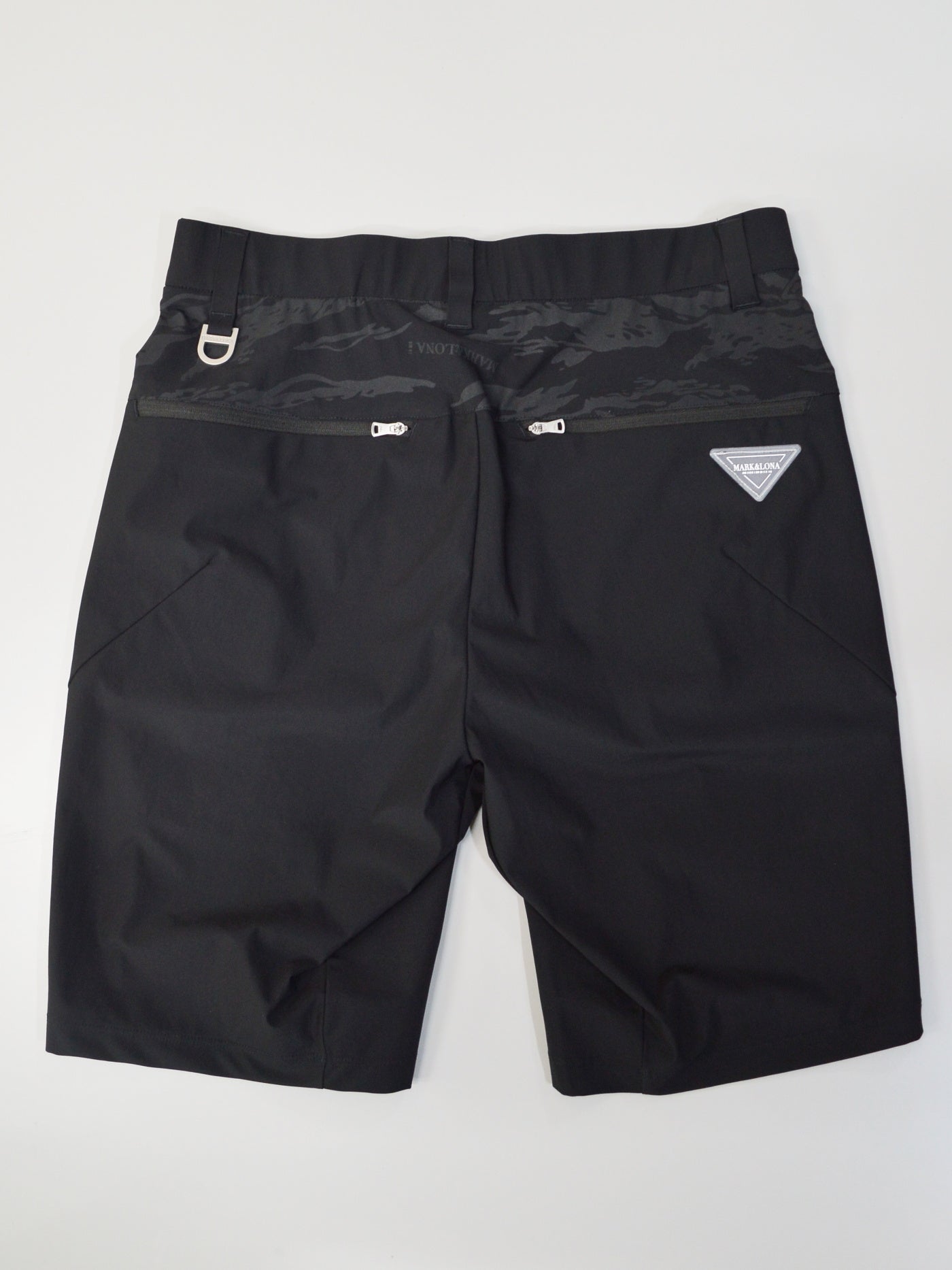 TCST | MEN / BLACK