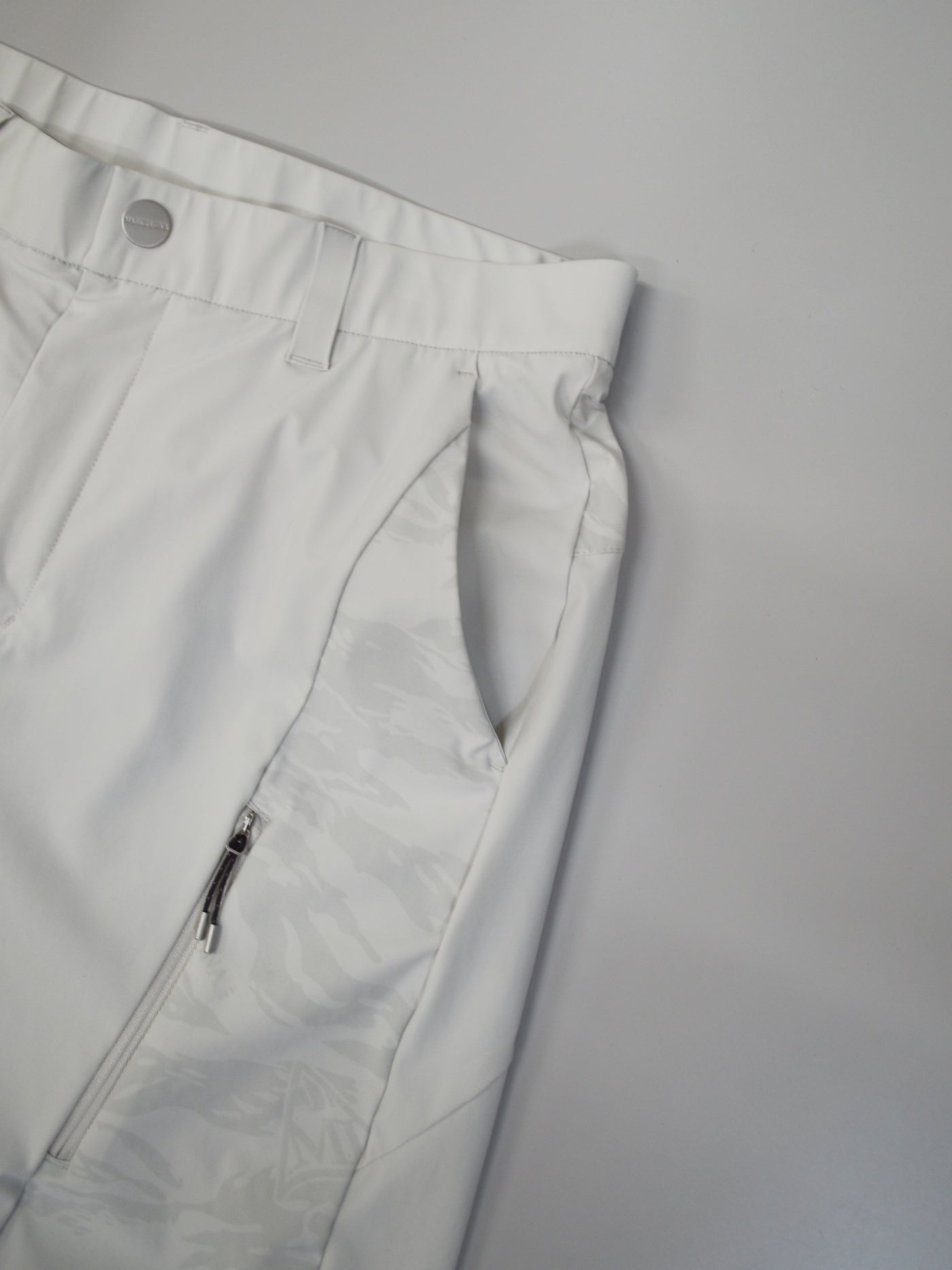 TCST | MEN / LT.GREY