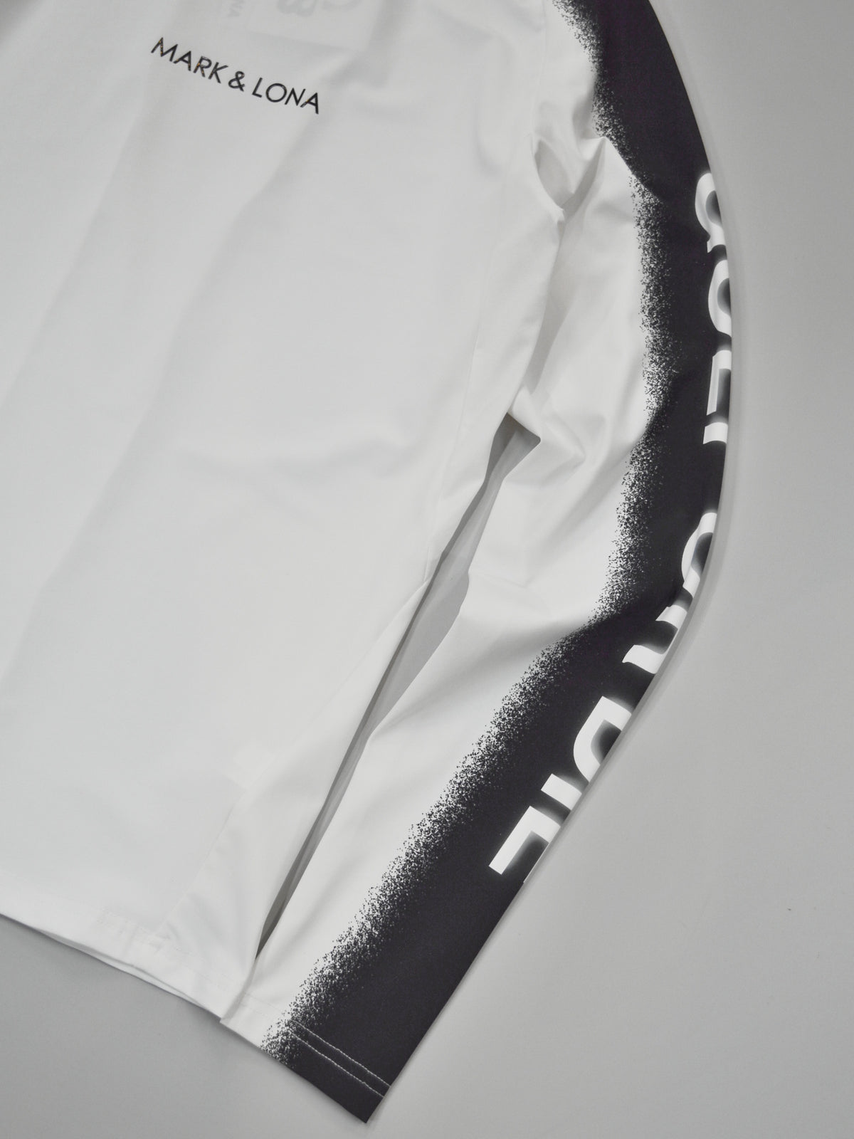 Vanguard Panel Mock Neck | MEN / WHITE