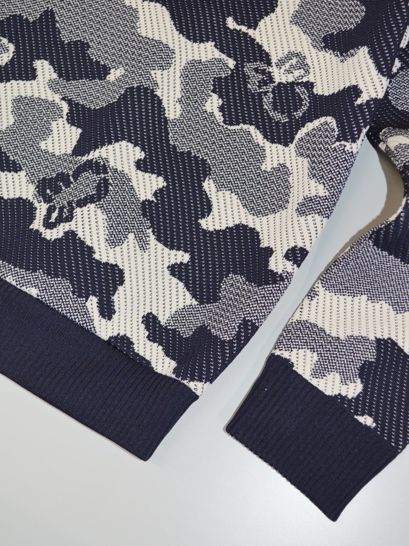 Mercury Camo Jacquard Knit Hoodie | MEN / NAVY
