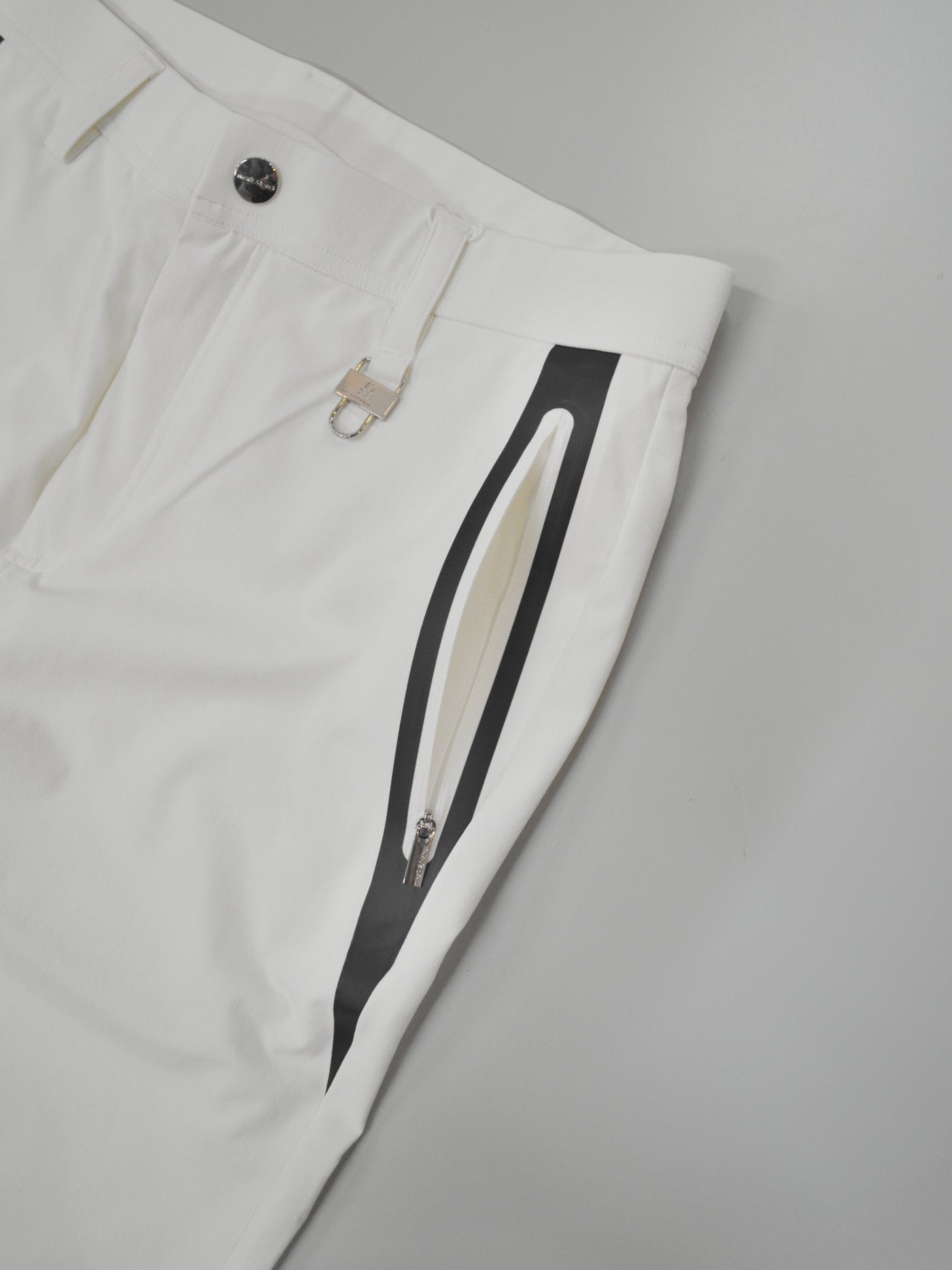 Vanguard Hyper Stretch Pants | MEN / WHITE