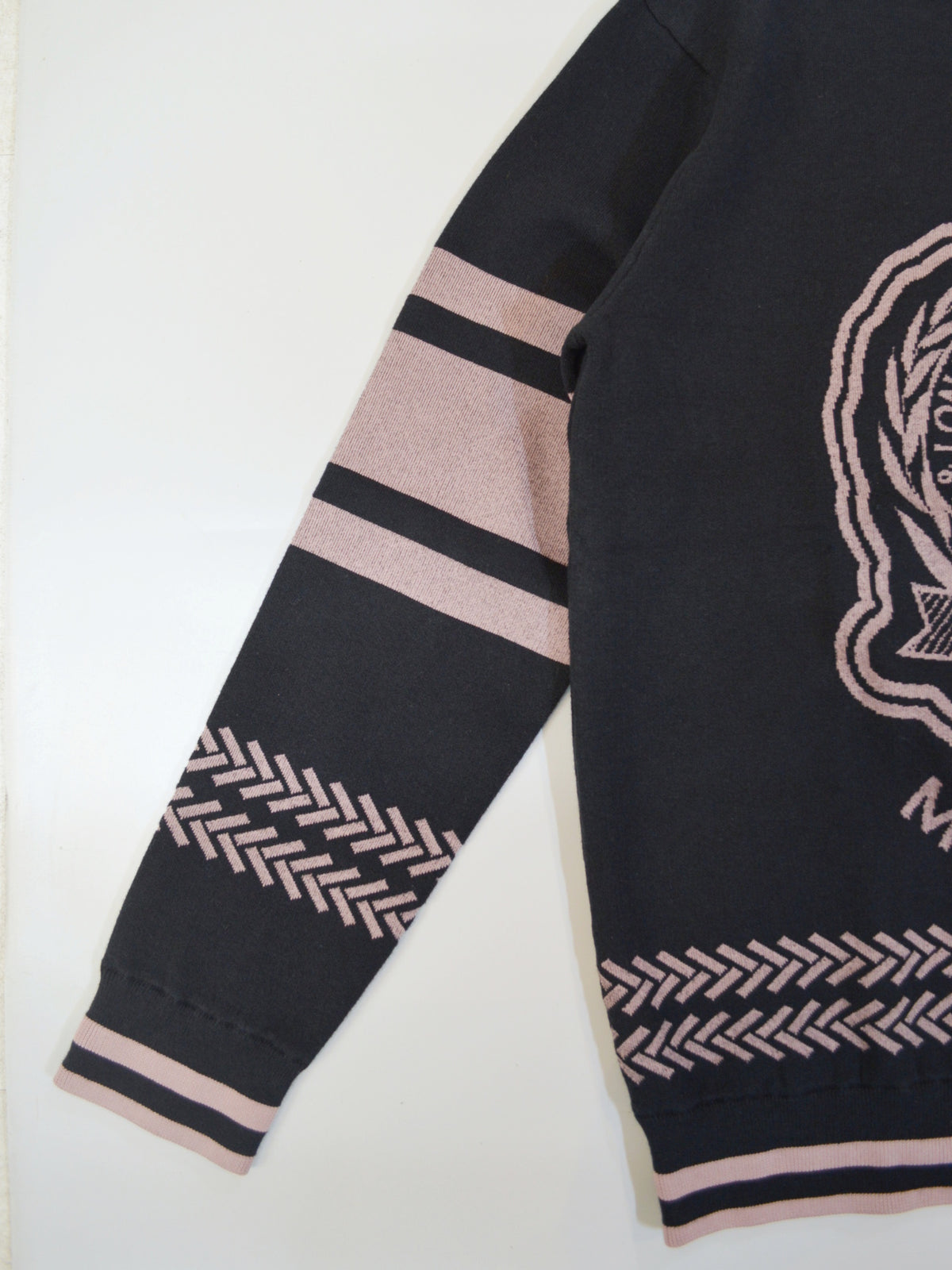 Triumph Cashmere Blend Knit | MEN / BLACK