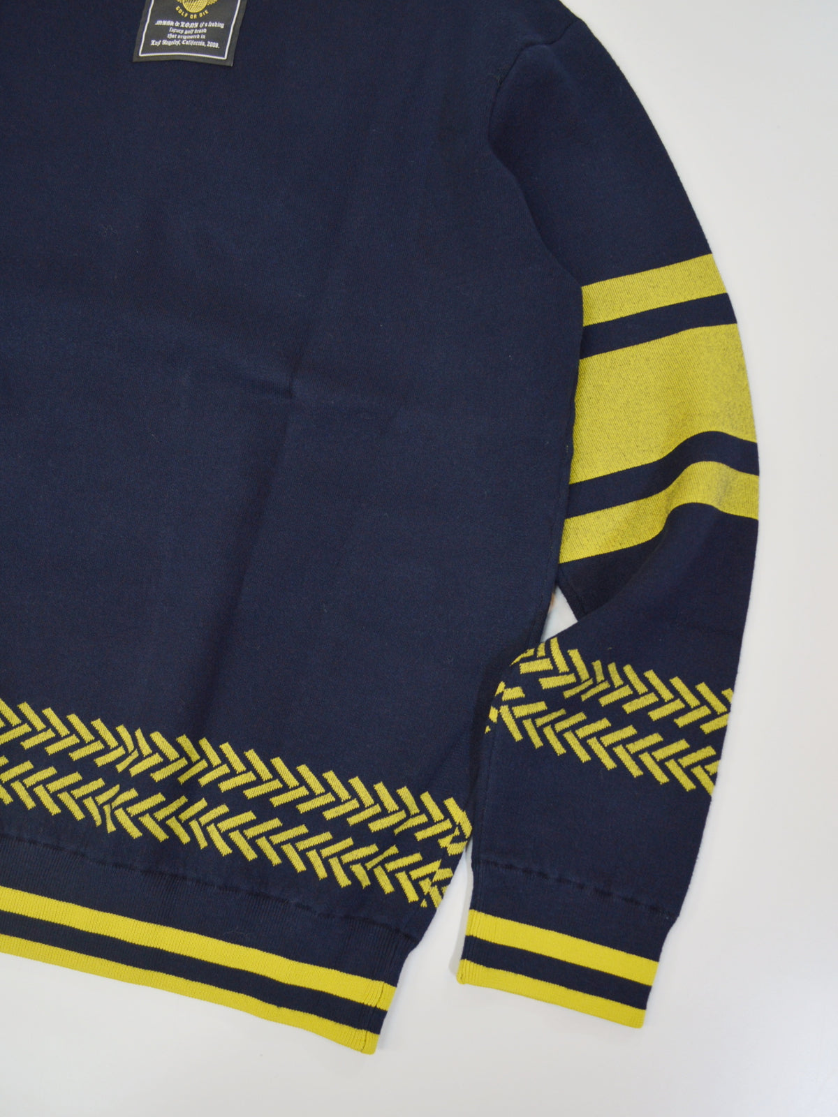 Triumph Cashmere Blend Knit | MEN / NAVY