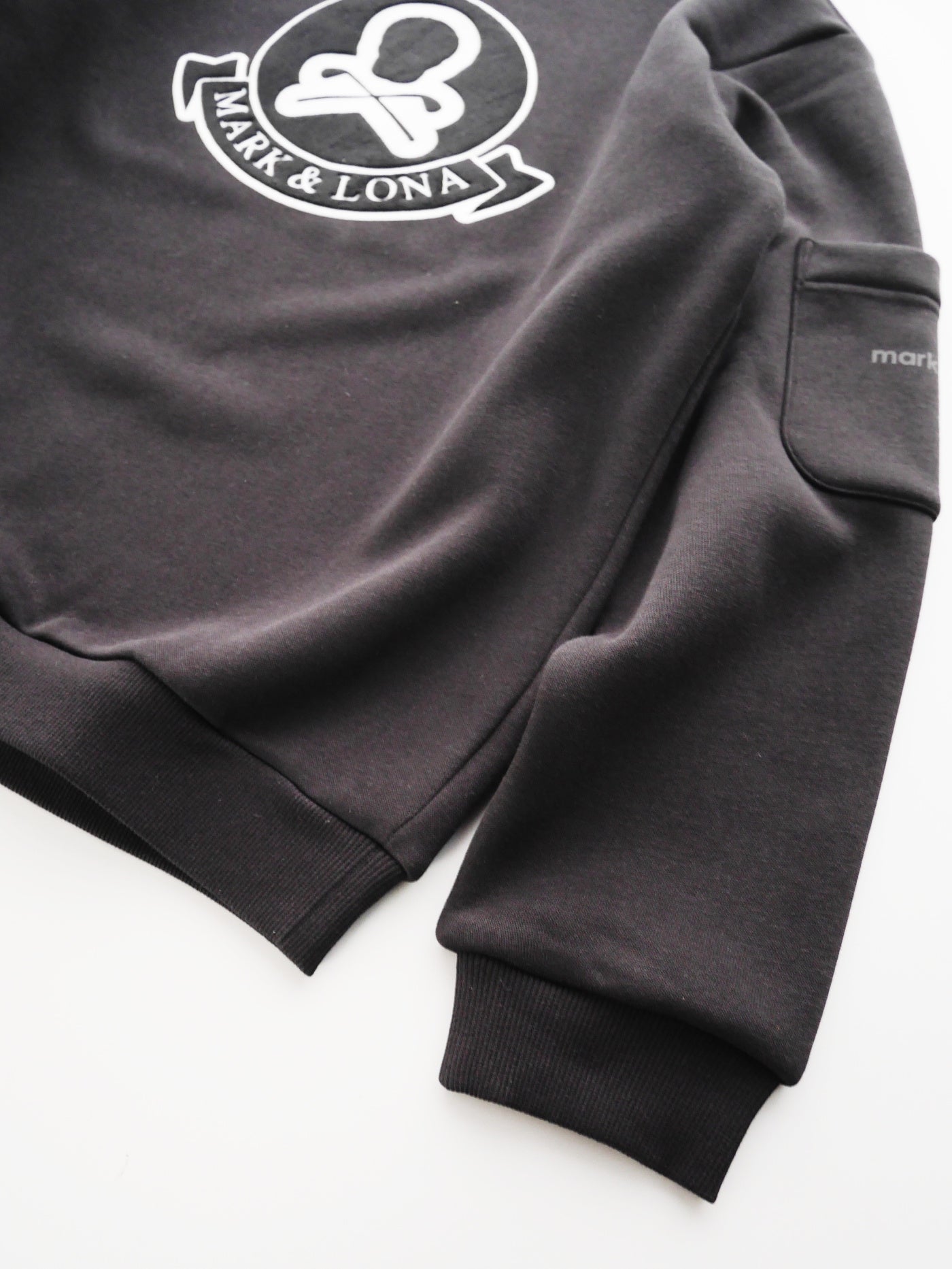 Pullover | MEN / BLACK