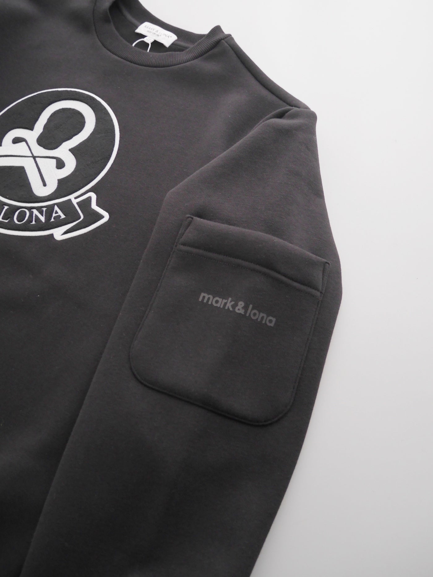 Pullover | MEN / BLACK