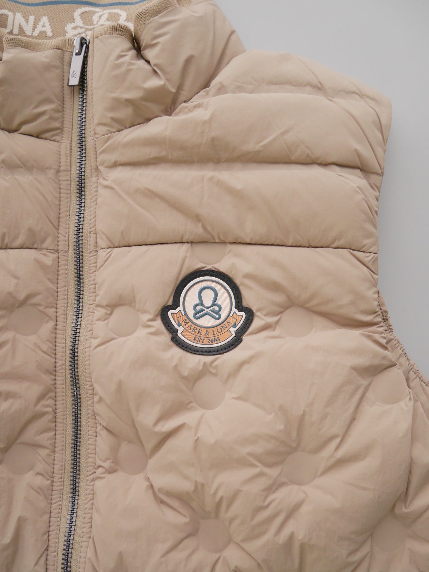 Synk Seamless Down Vest   | MEN / KHAKI