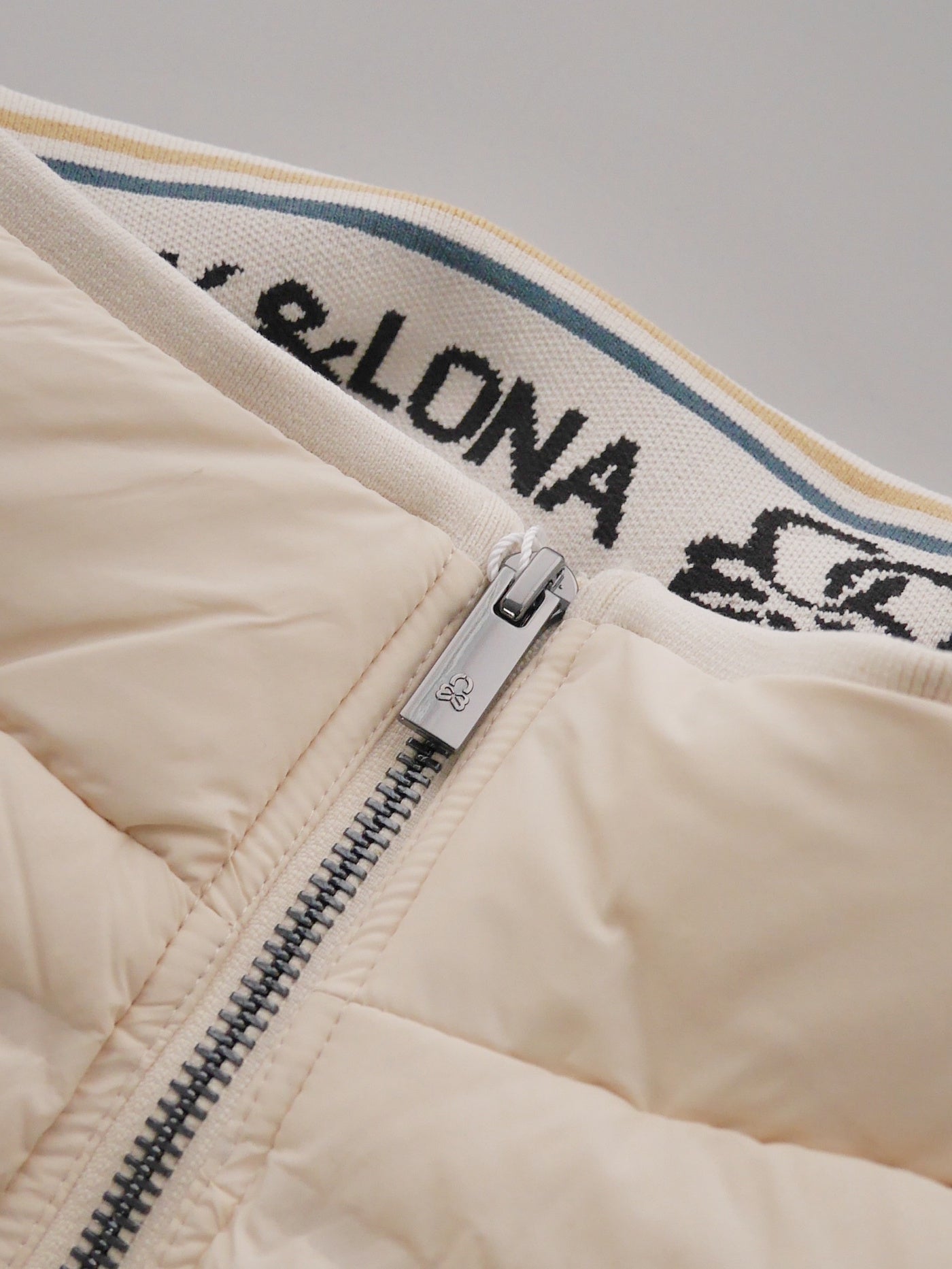 Synk Seamless Down Vest   | MEN / OFF.WHITE