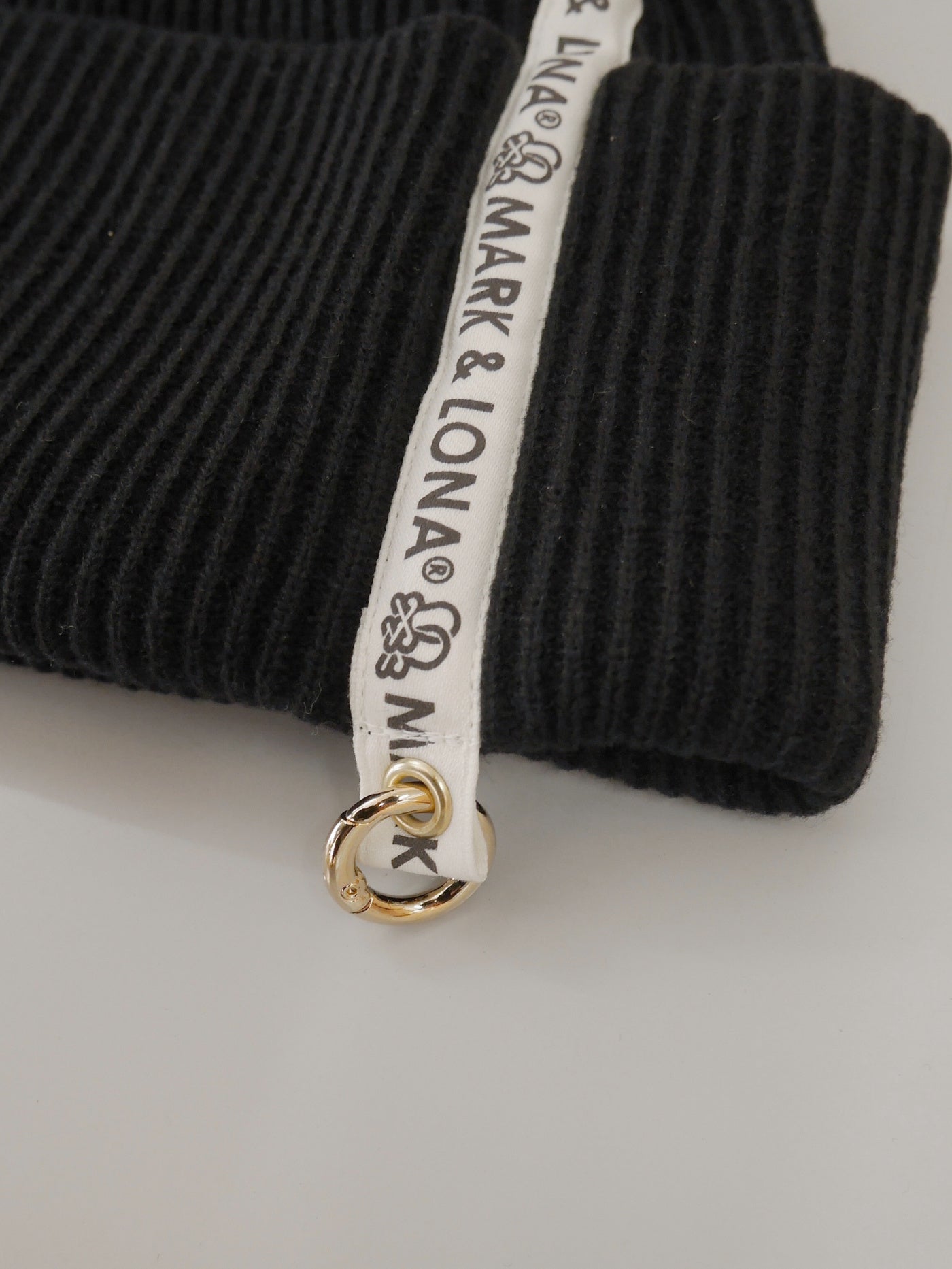 Ever Whole Garment Merino Beanie | MEN and WOMEN / BLACK