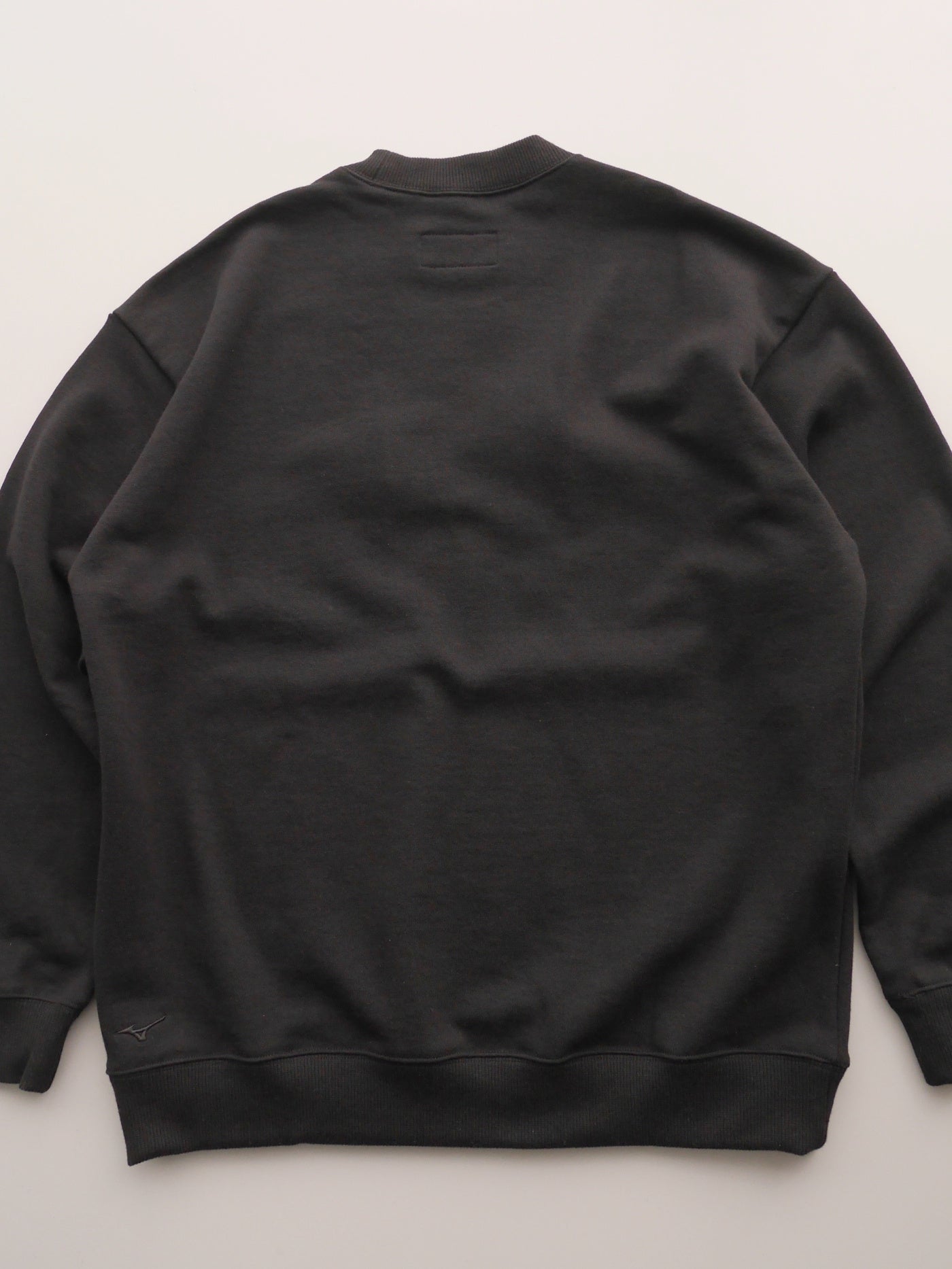 MIZUNO M Logo  Crew Sweat (BLACK)