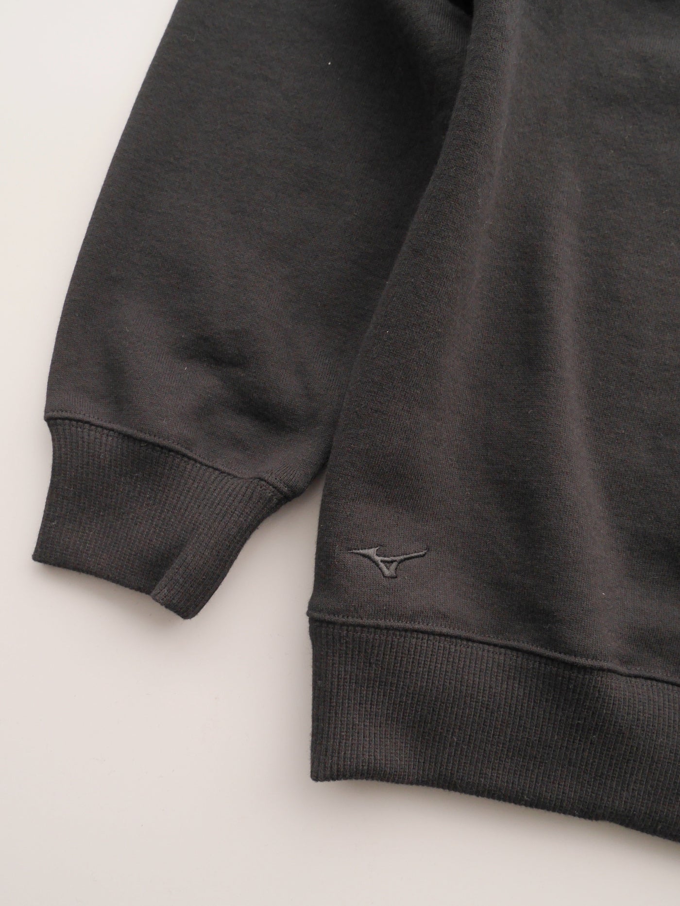 MIZUNO M Logo  Crew Sweat (BLACK)