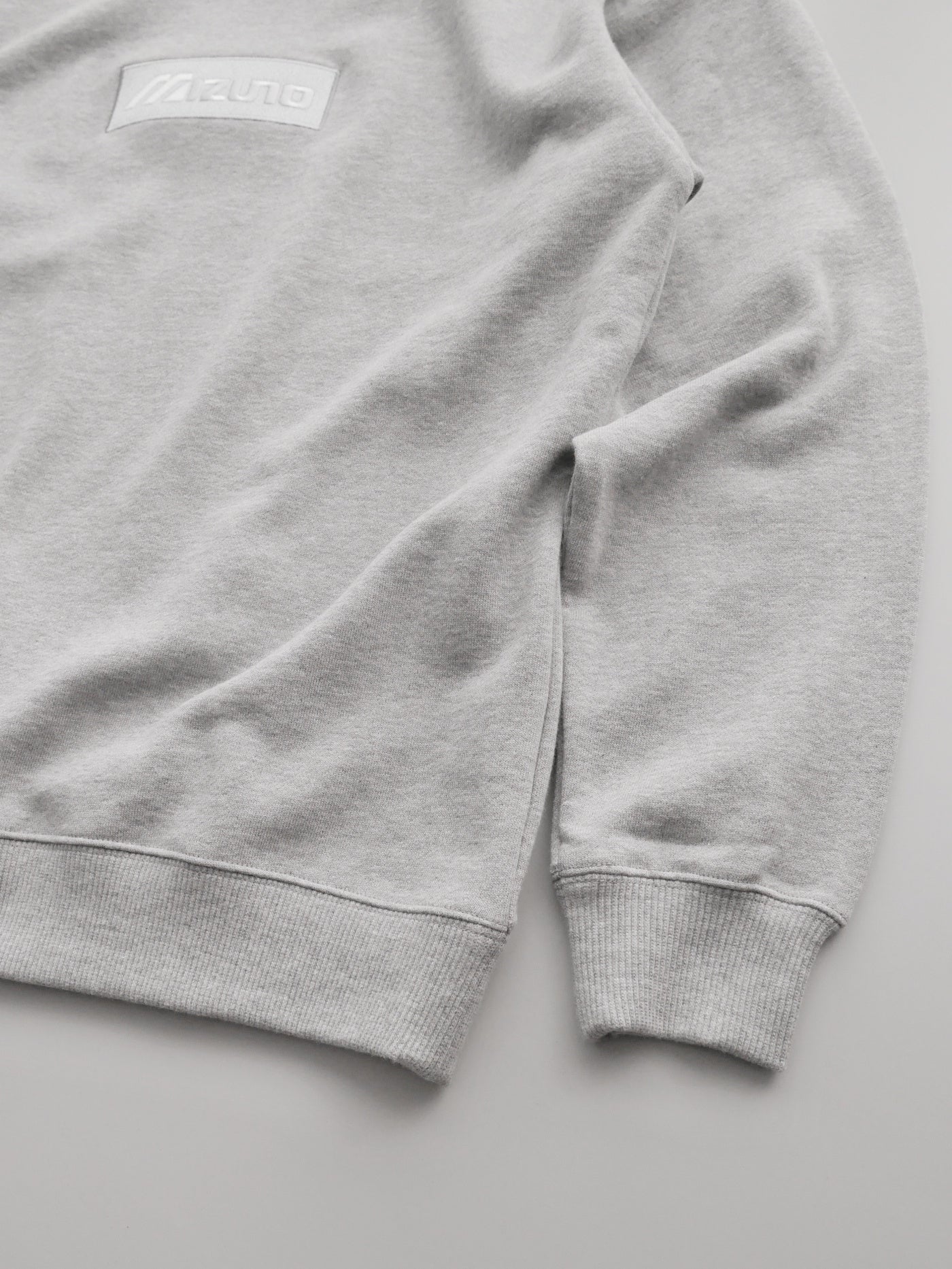 MIZUNO M Logo  Crew Sweat (GREY)