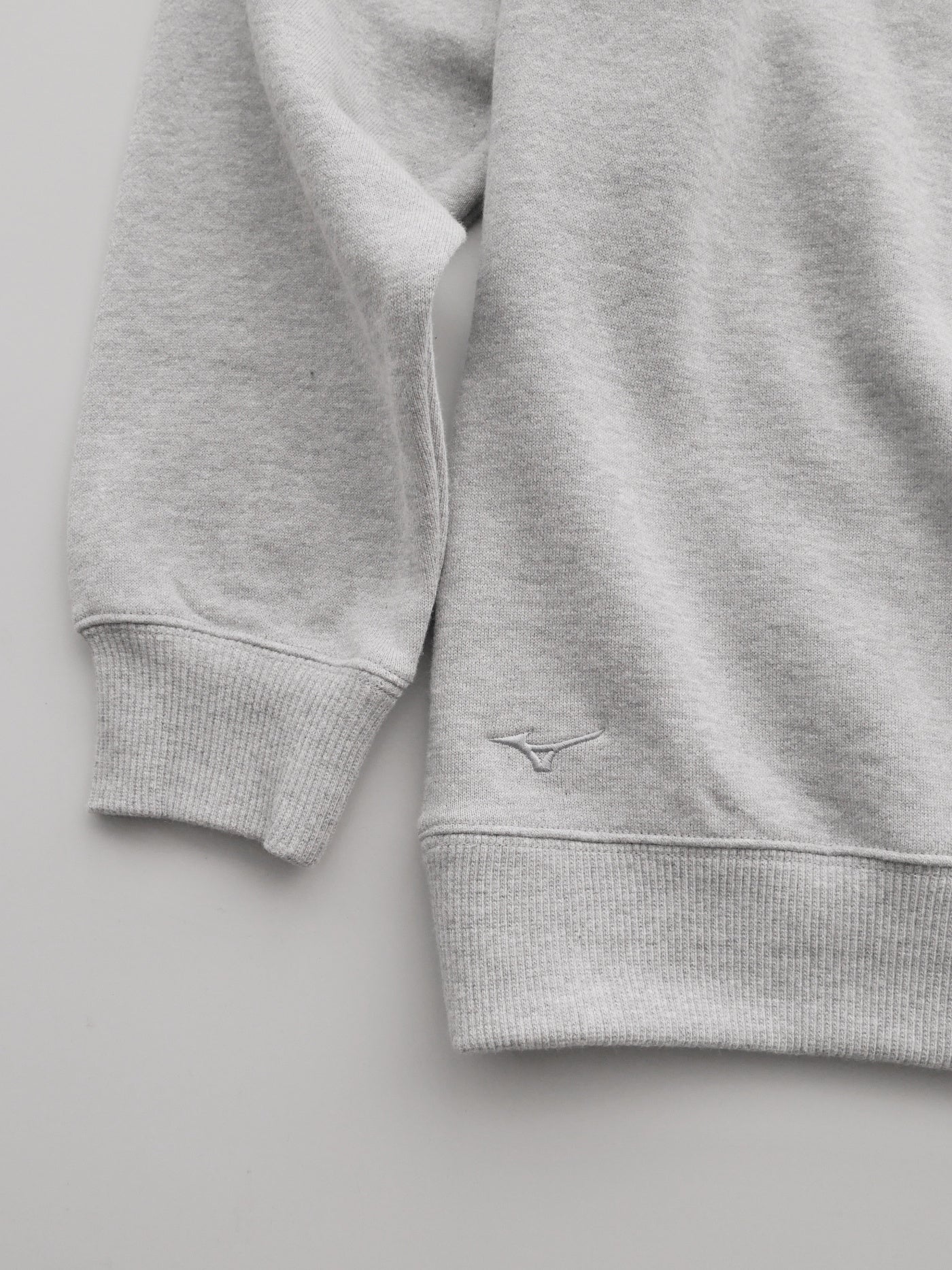 MIZUNO M Logo  Crew Sweat (GREY)