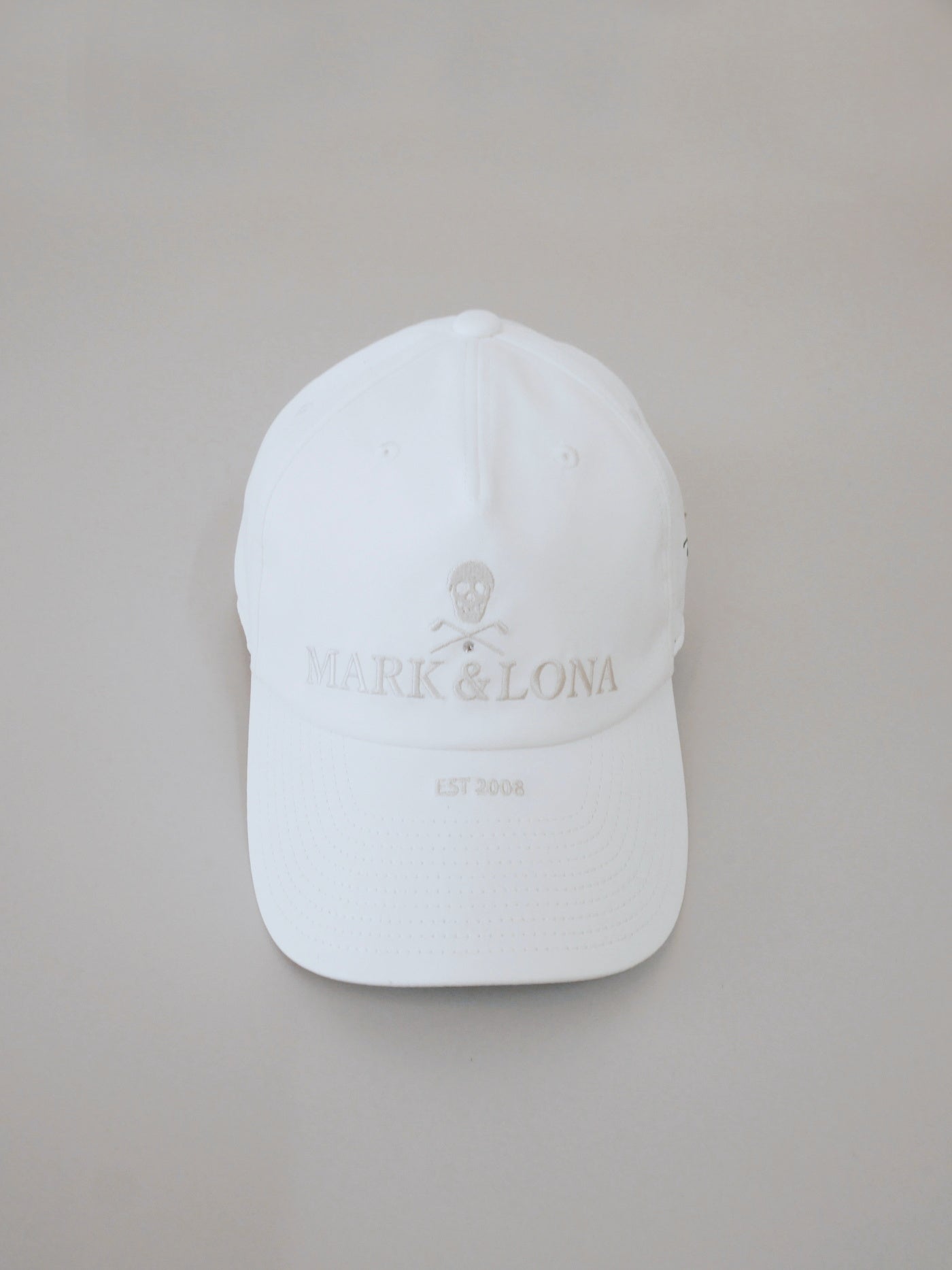 Iron Skull Crystal Accent Cap | MEN and WOMEN / WHITE