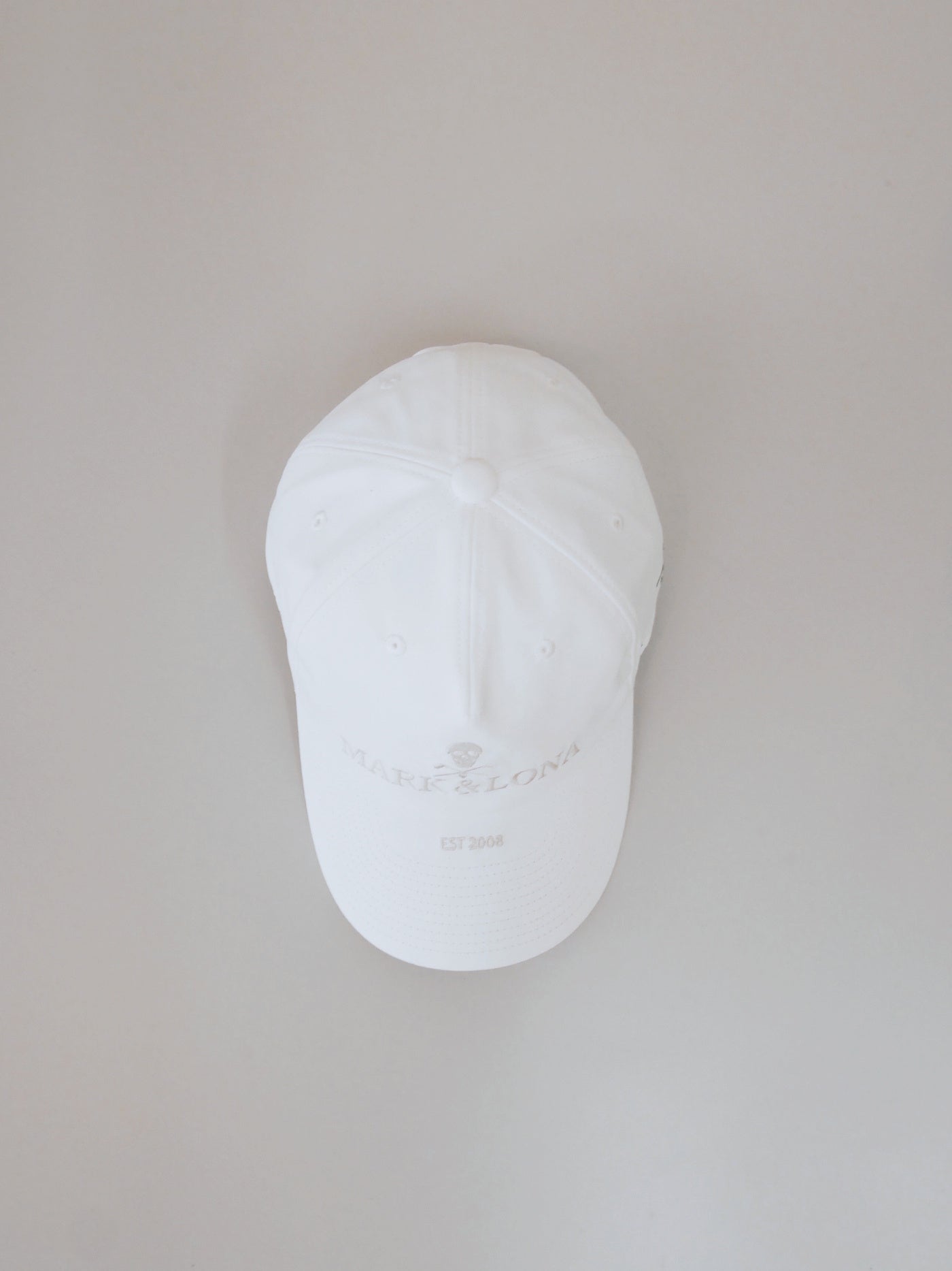 Iron Skull Crystal Accent Cap | MEN and WOMEN / WHITE