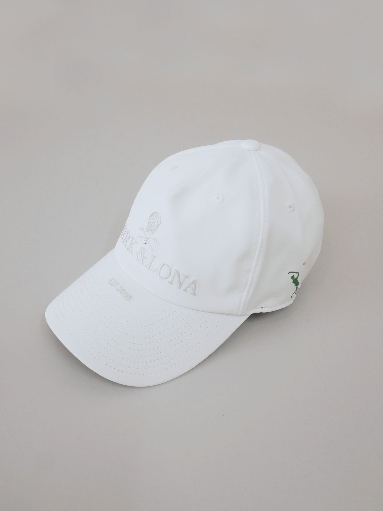 Iron Skull Crystal Accent Cap | MEN and WOMEN / WHITE