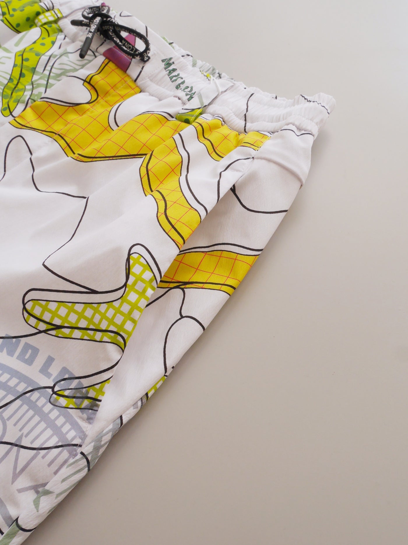 Axon Camo Performance Shorts | MEN / WHITE