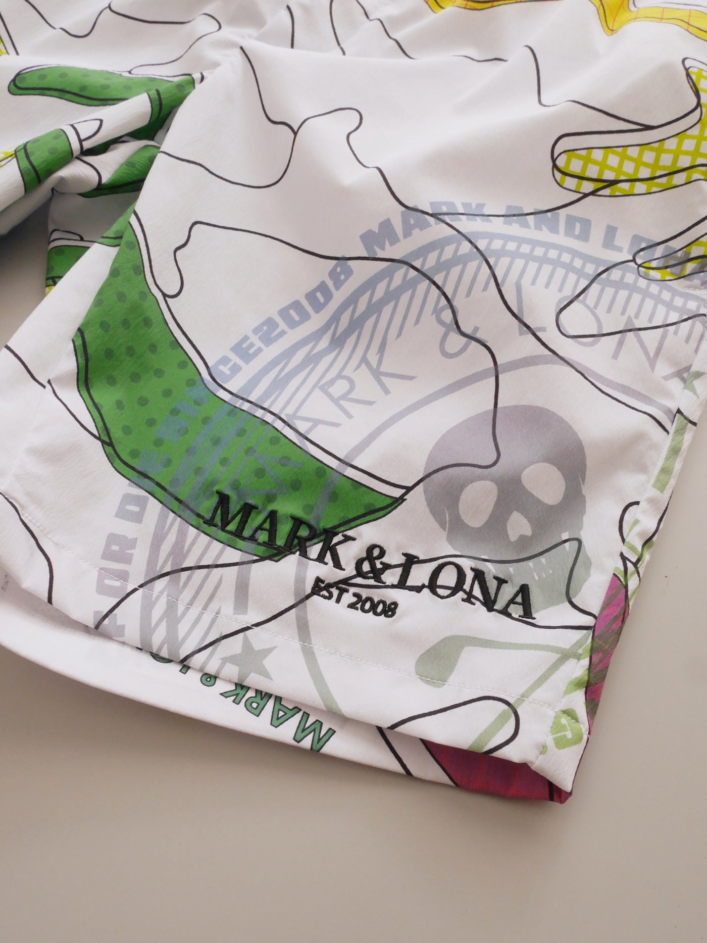 Axon Camo Performance Shorts | MEN / WHITE